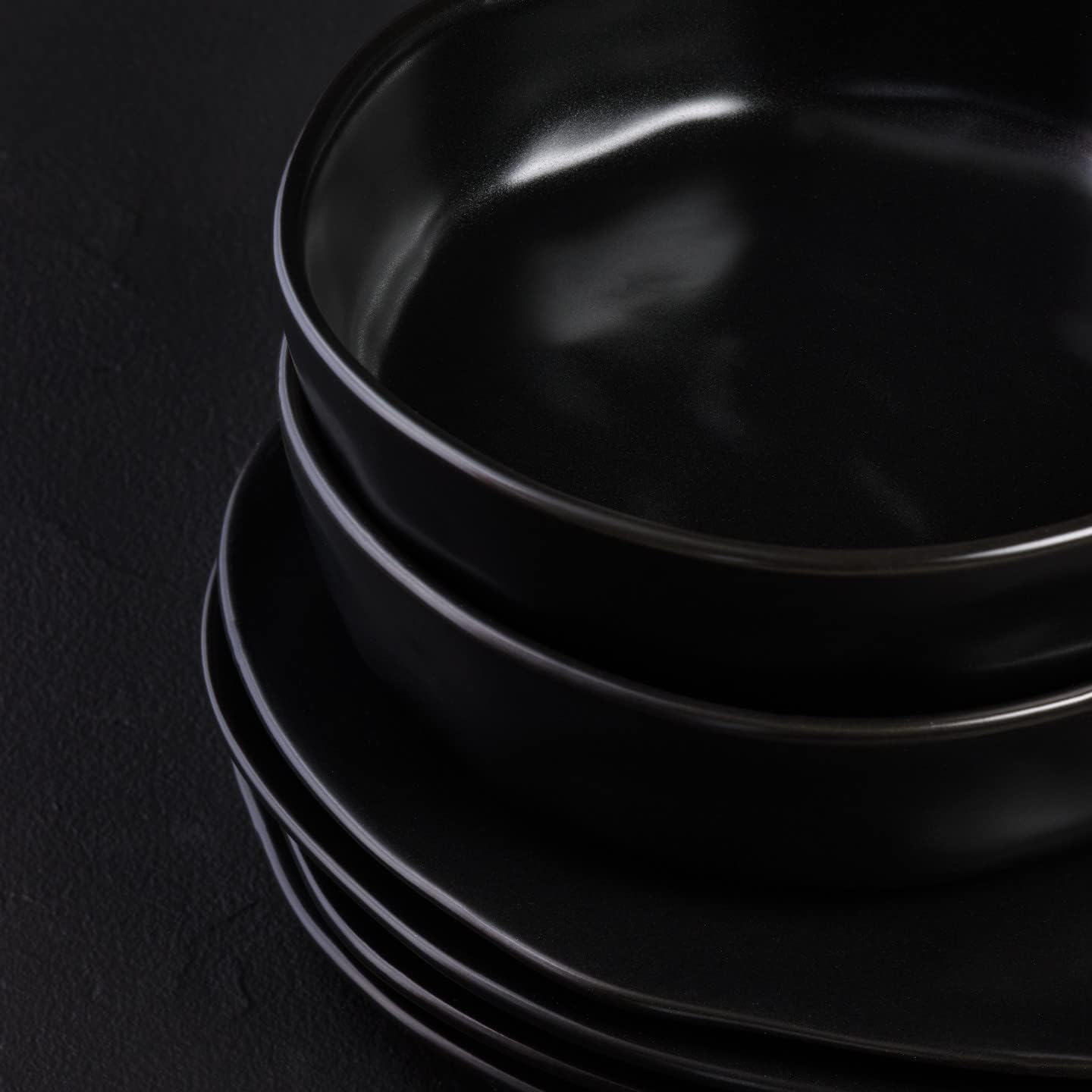 Stone by Mercer Project HEKONDA Modern Stoneware 32-Piece Dinnerware Set, Plate and Bowl Set, Dish Set for 8, Black