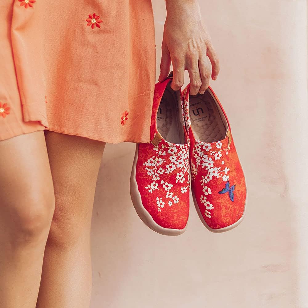UIN Women's Slip On Shoes Colorful Comfortable Lightweight Art Travel Sneakers Casual Floral Stylish Everyday Loafers