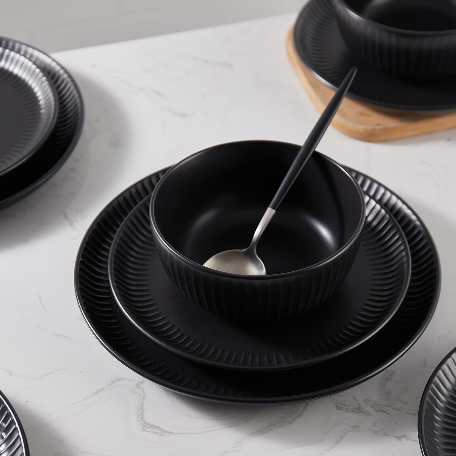 Stone Lain Logan 24 Pieces Stoneware Dinnerware Set, Black
