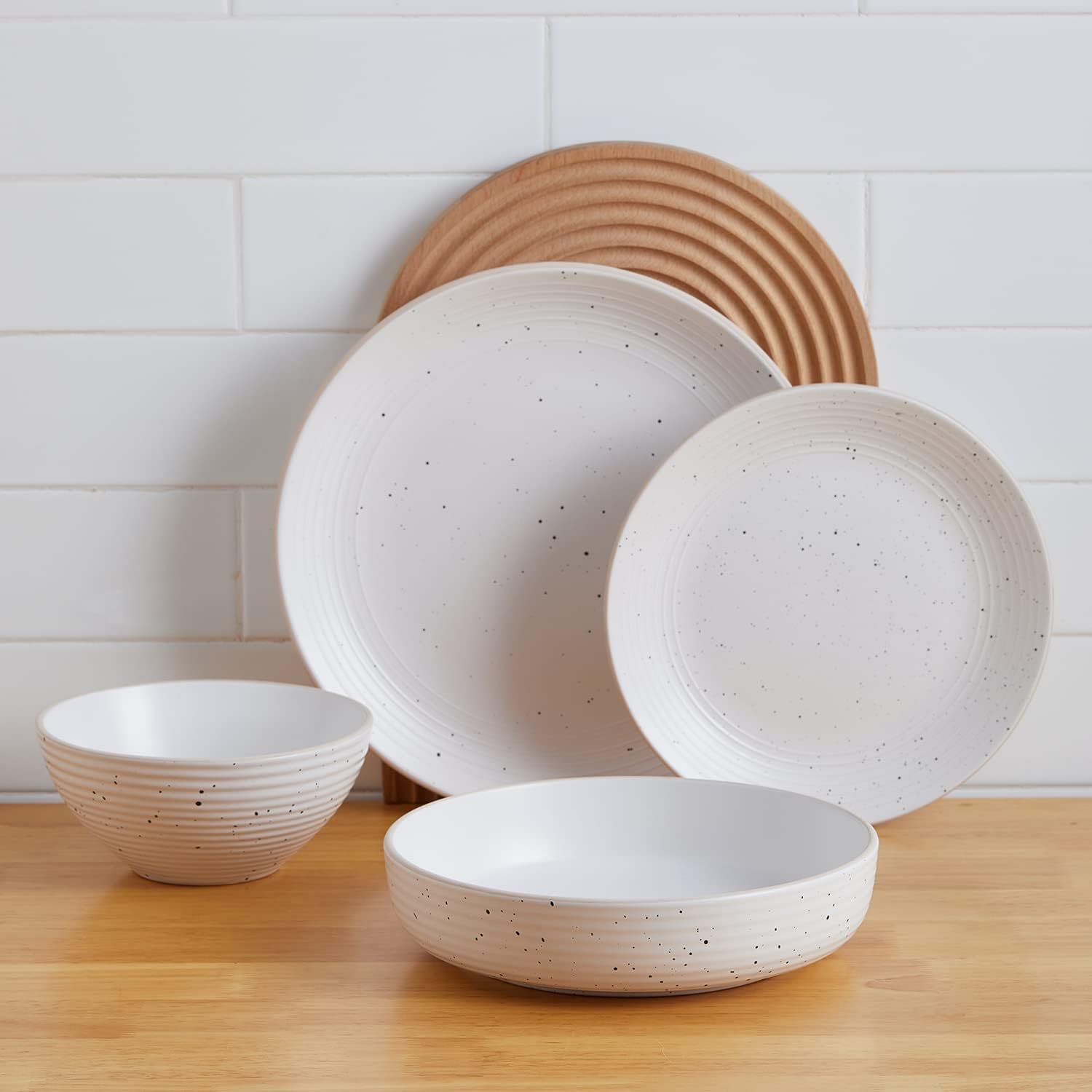 Stone Lain Lauren Modern Stoneware 32-piece Round Dinnerware Set, Plates and Bowls Set, Dish set for 8, Off White