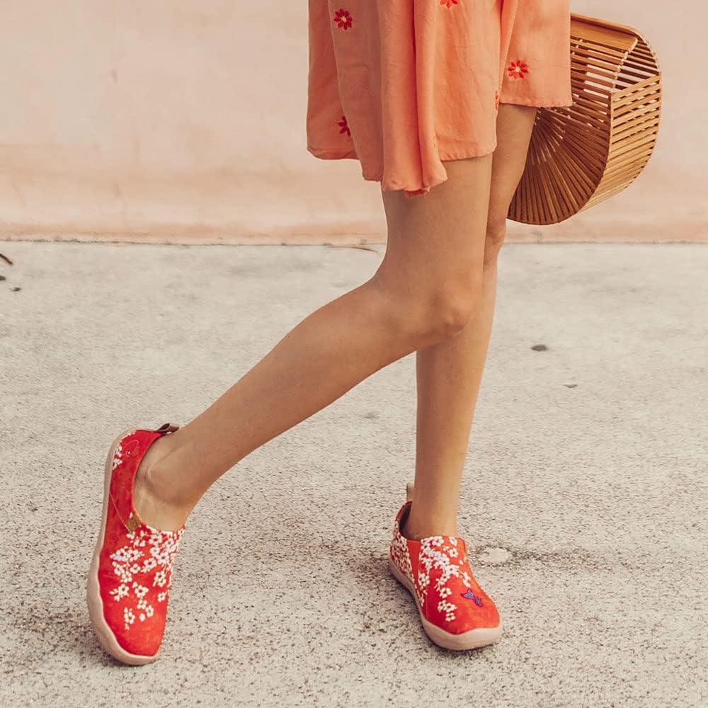 UIN Women's Slip On Shoes Colorful Comfortable Lightweight Art Travel Sneakers Casual Floral Stylish Everyday Loafers