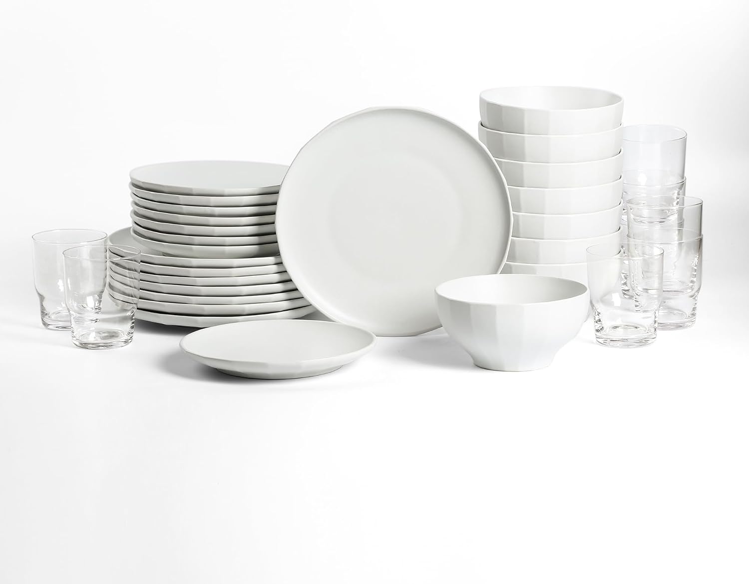 Stone Lain Rio Stoneware 32 Piece Dinnerware Set, Plates and Bowls Sets, Beige Dish Set with Clear Fluted Glasses, Service for 8, Microwave and Dishwasher Safe