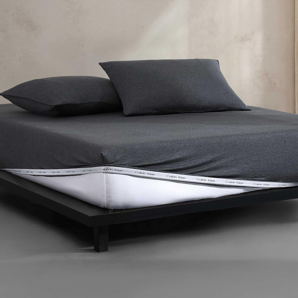 Calvin Klein - Queen Size Sheets Set, Naturally Soft Cotton-Blend Melange Jersey Bedding - Bed Sheets with Matching Pillowcases & Fitted Sheet (Modern Cotton Gunmetal Grey)