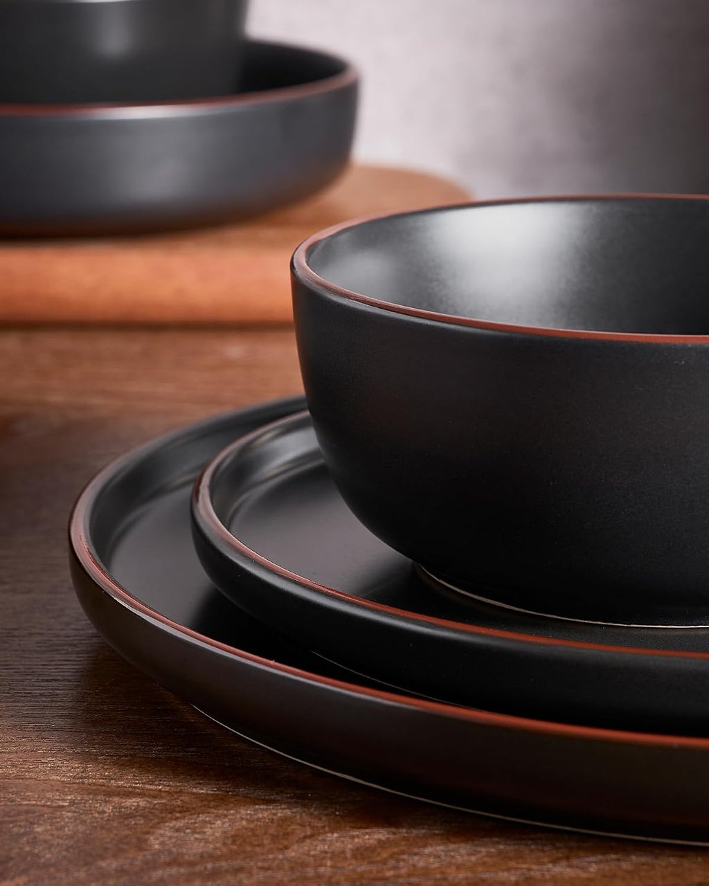 Famiware Mercury Dinnerware Sets with Pasta Bowls, Service for 6 (24 Pieces), Stoneware Plates and Bowls Sets, Microwave and Dishwasher Safe Dishes Set, Matte Black