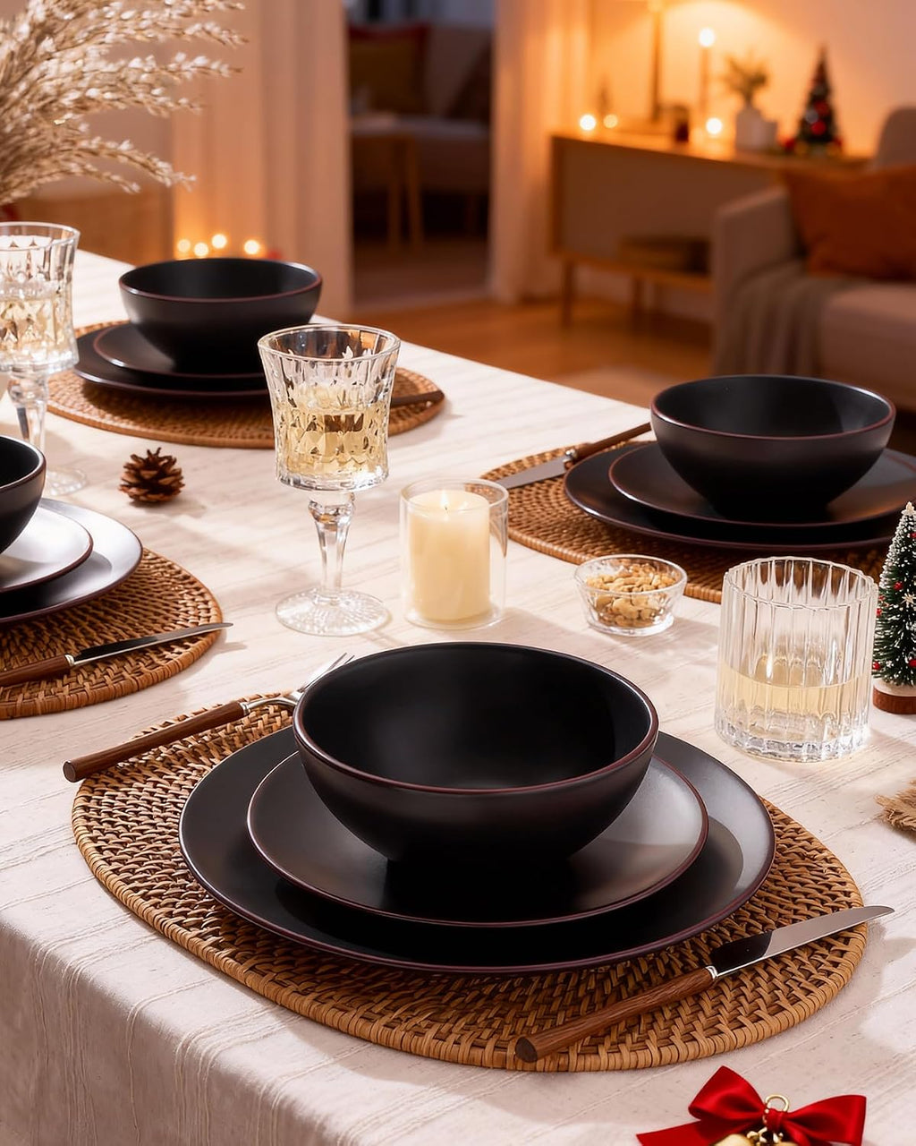 Famiware Venus Plates and Bowls Sets with Trim, 24 Pieces Stoneware Dinnerware Set for 8, Matte Black - Microwave/Dishwasher Safe, Modern Minimalist, Chip‑Resistant Dishes for Everyday & Formal Dining