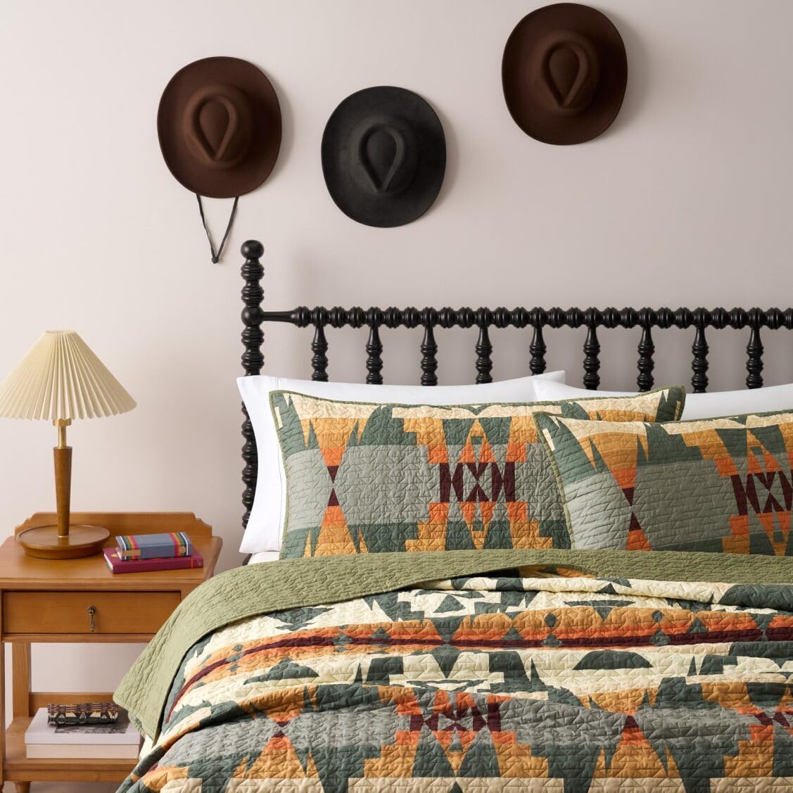 Pendleton King Quilt Set – 100% Cotton 3 Piece Quilt Set with Shams, Soft Lightweight Bedding for King Size Bed, Sage Green Patterned Comforter Alternative, King Bedding Set (Siskiyou)
