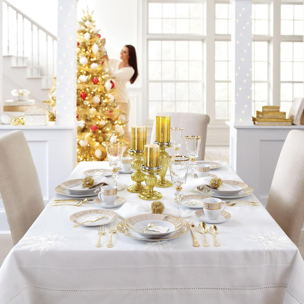 BrylaneHome 40 Piece Medici Porcelain Dinnerware Set (Service For 8), Includes Dinner & Dessert Plates, Bowls, Cups & Saucers, Elegant Gold Rim Pattern - Gold White