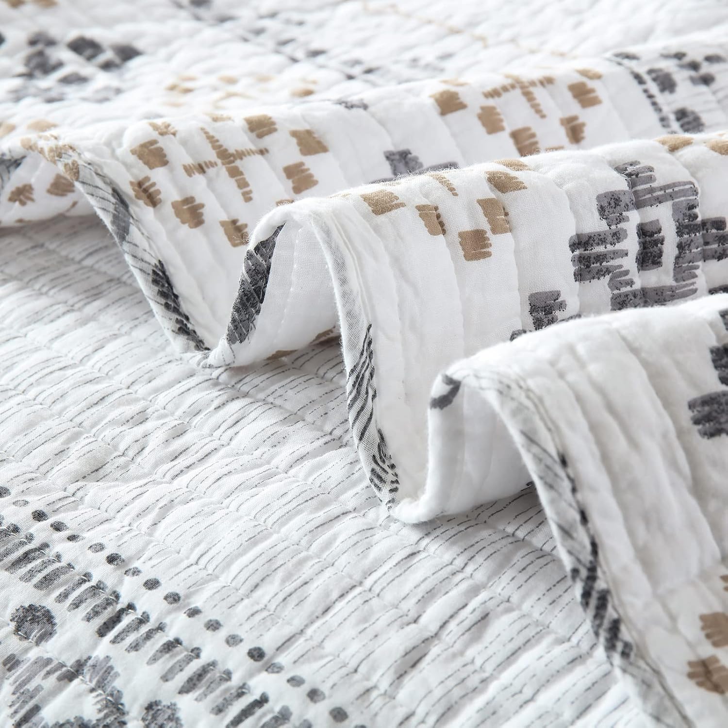 SahSahCasa Quilt King Size, Set, 100% Cotton Boho Quilt, Bedding Set Bedspreads, Bohemian Reversible Lightweight Striped Quilts Bedspread for All Season, White/Grey, 3 Pieces