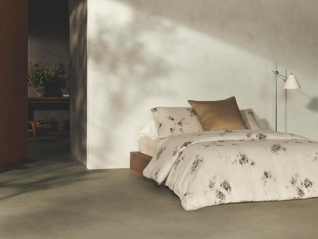Calvin Klein - Queen Comforter Set, Floral Inspired Soft Bedding with Matching Shams, Oeko-Tex Certified (Aquarelle Floral Grey, Queen)