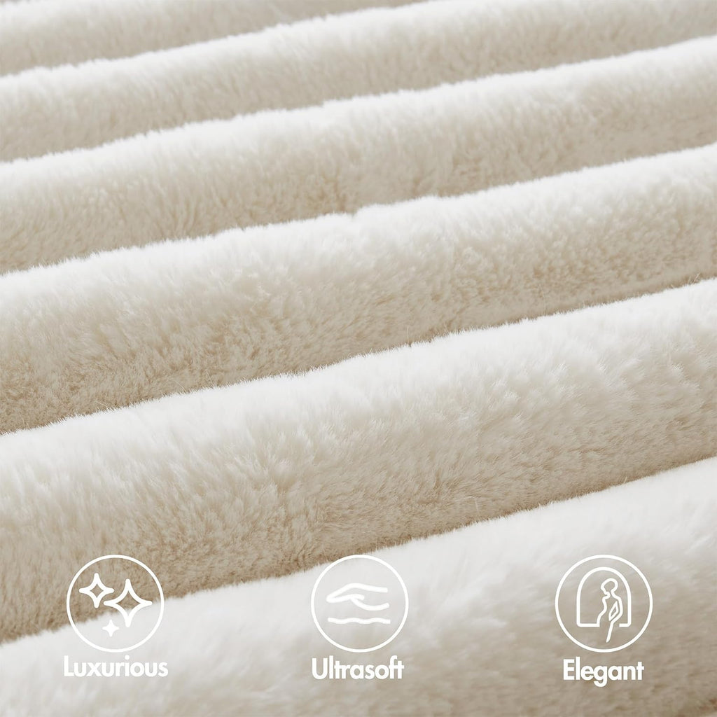 Madison Park Jasmine King Comforter Set, Luxurious Reversible Faux Fur Plush Ribbed Velvet Bedding, Fuzzy Thick Warm Winter Comforter, Super Soft Fluffy 3-Piece Set Ivory
