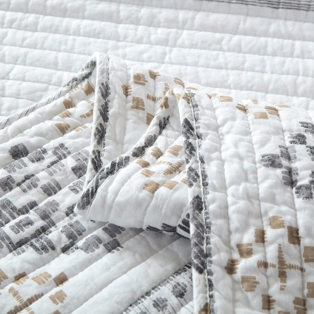 SahSahCasa Quilt King Size, Set, 100% Cotton Boho Quilt, Bedding Set Bedspreads, Bohemian Reversible Lightweight Striped Quilts Bedspread for All Season, White/Grey, 3 Pieces
