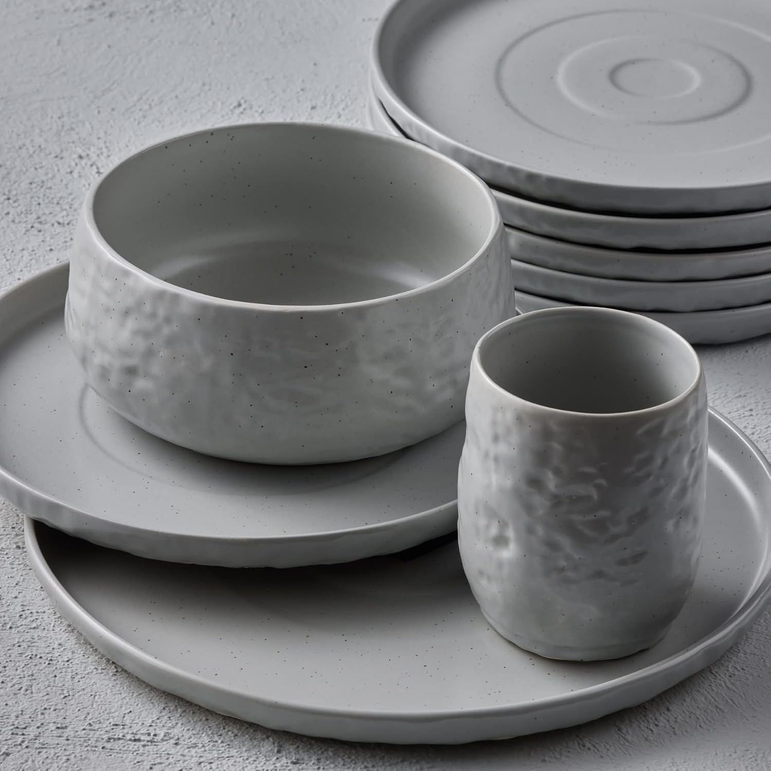 Stone by Mercer Project SHOSAI 32-Piece Stoneware Dinnerware Set, Plates and Bowls Set, Modern Dishware set fo 8, Grey Speckled