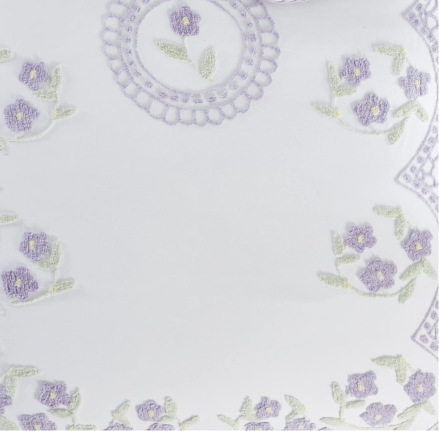 Better Trends Bloomfield Collection is Super Soft and Light Weight in Floral Design 100% Cotton Tufted Unique Luxurious Machine Washable Tumble Dry, Queen Bedspread, Lavender