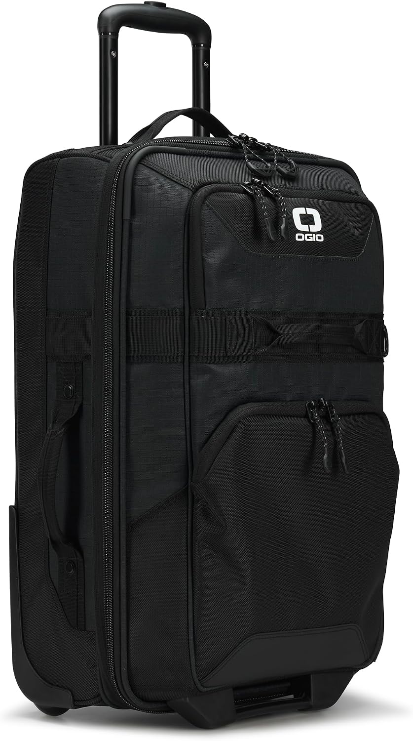 OGIO Alpha Layover Travel Bag (Black)