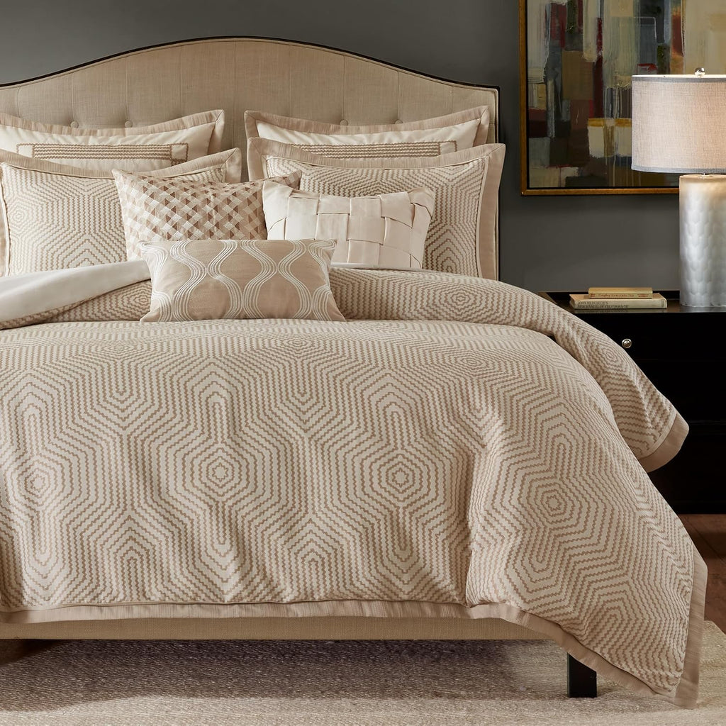 Madison Park Signature Queen Luxury Jacquard Comforter Set, Removable Duvet Cover with Insert, Oversized Overfilled Bedding, Hand-Guided Embroidered Texture Accents, Geometric Ivory, 8-Piece
