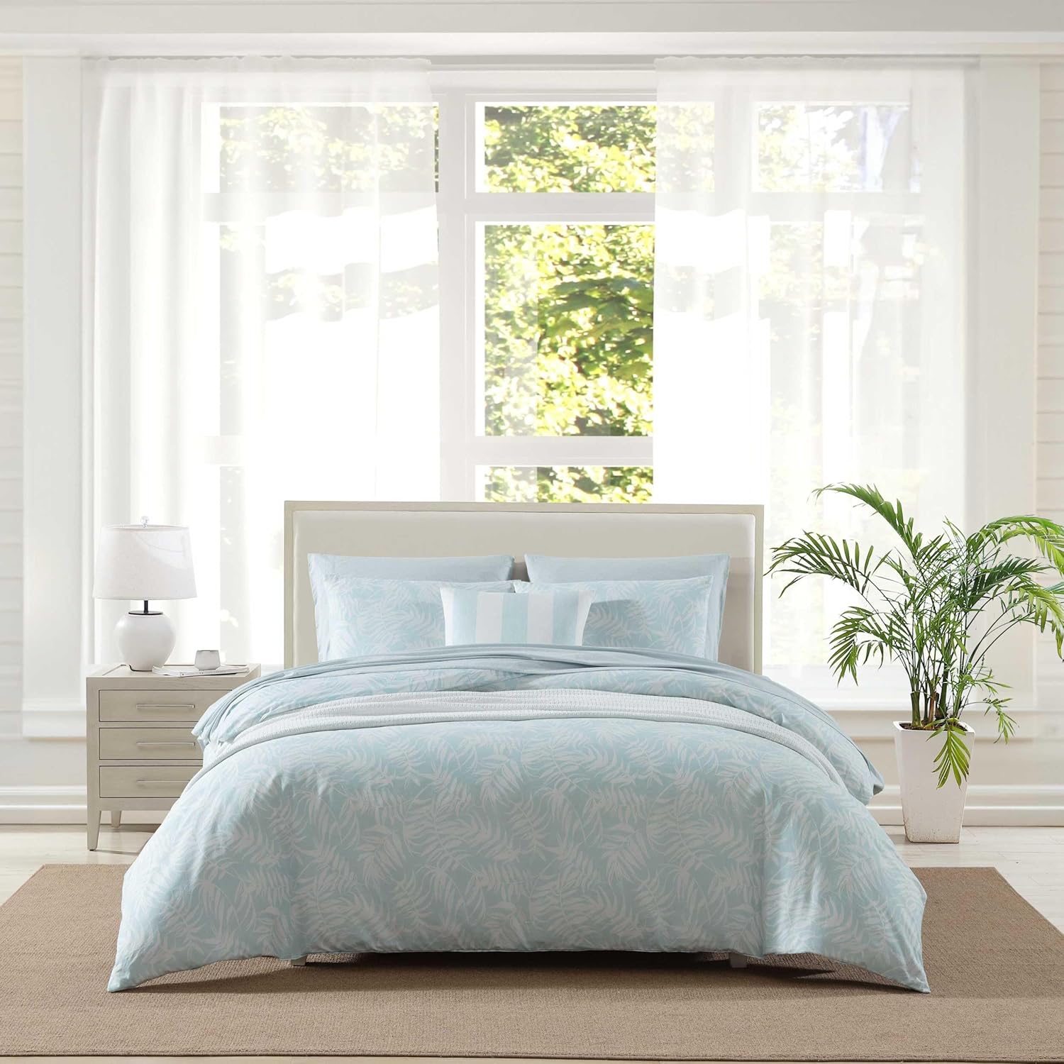 Tommy Bahama - Queen Comforter Set, Breathable Bedding with Matching Shams, Luxuriously Soft Bedding Set, Oeko-Tex Certified (Art of Palms Blue, Queen)