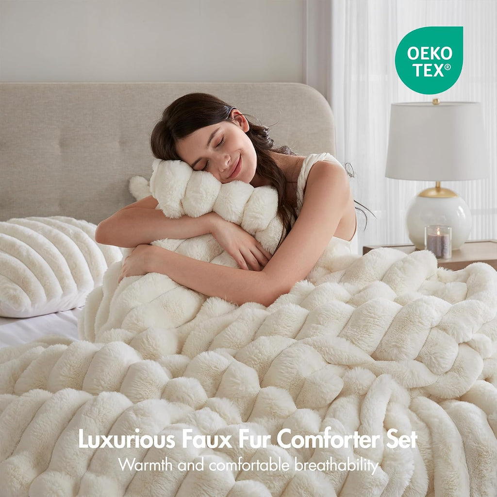 Madison Park Jasmine King Comforter Set, Luxurious Reversible Faux Fur Plush Ribbed Velvet Bedding, Fuzzy Thick Warm Winter Comforter, Super Soft Fluffy 3-Piece Set Ivory