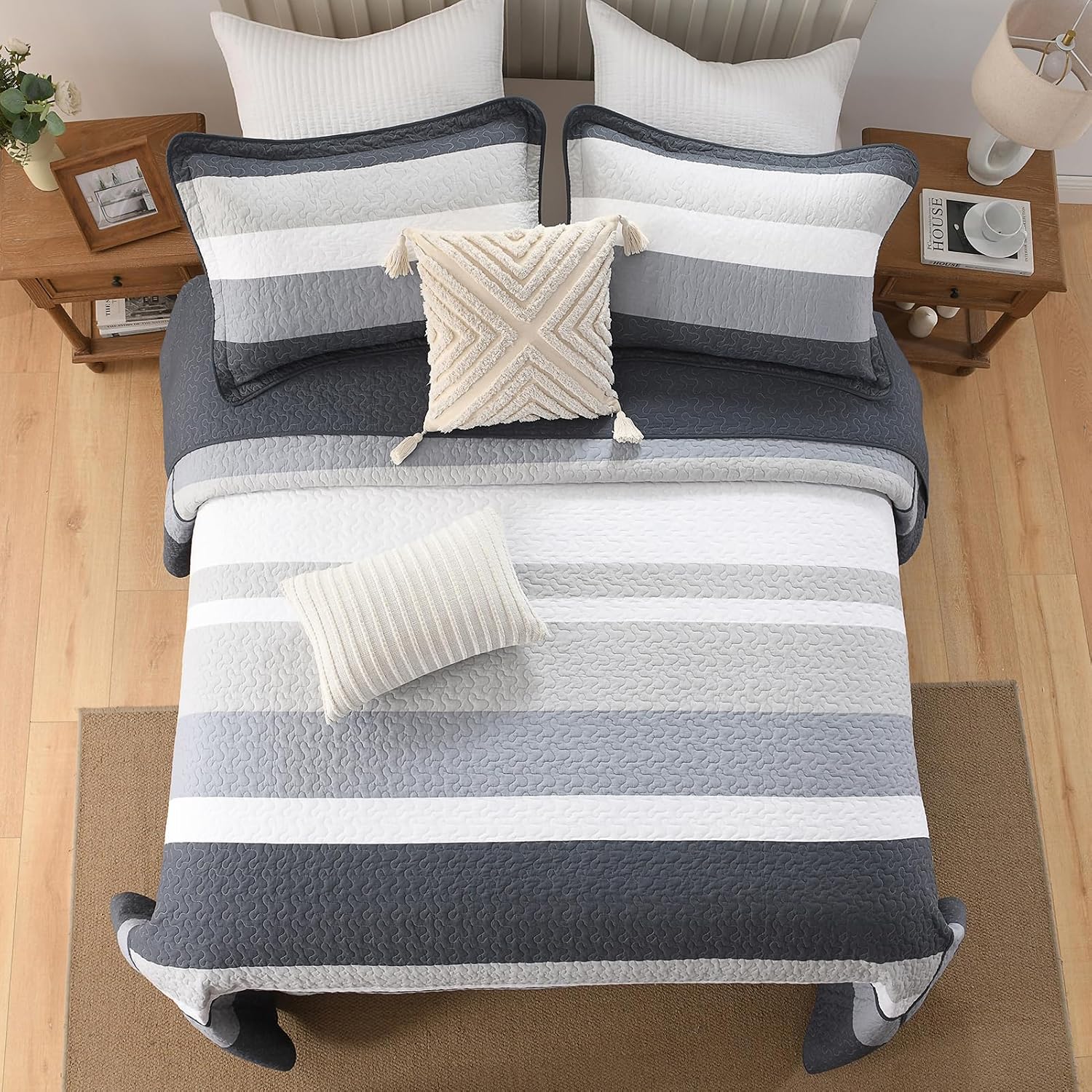 DDUOXIN Oversized Queen Bedspread 102' W x120 L - 100% Cotton California Quilt with 2 Pillow Shams, Simple Striped Design Lightweight Durable Bedding, Perfect for Modern Bedrooms, Blue/Gray/White