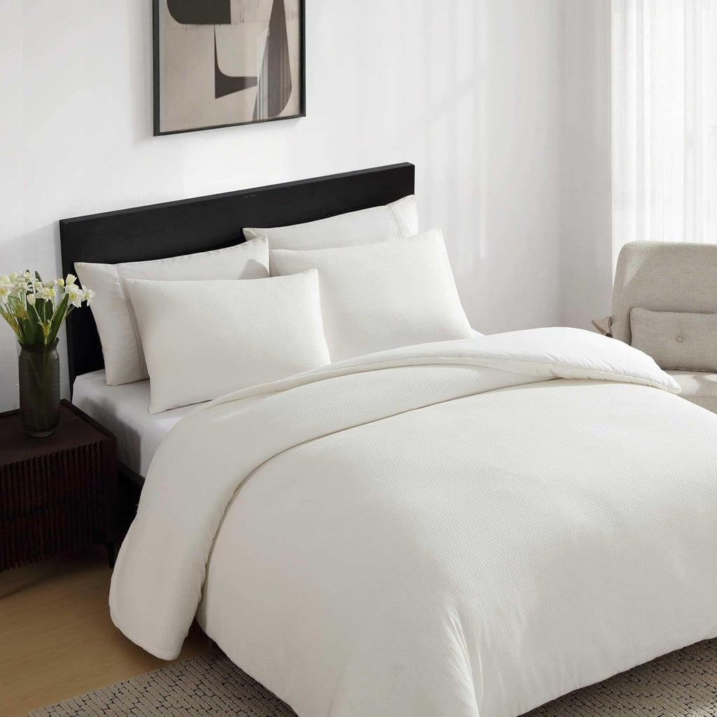 Vera Wang - King Comforter Set, Naturally Soft Cotton Bedding w/Matching Pillowcases, Crisp & Smooth w/a Lightweight Feel, 3 Piece Bed Set (Threaded Basketweave White)