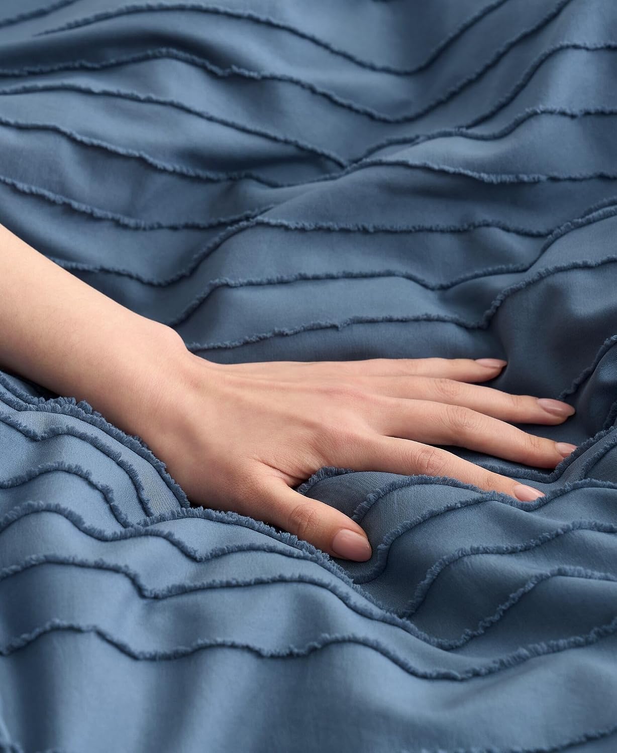 UGG Textured Twin Comforter Set - 2 Piece Striped Bedding Set with Pillow Sham – Luxurious and Cozy Reversible Blue Bed Set for Bedroom & Dorm (Twin/Twin XL)