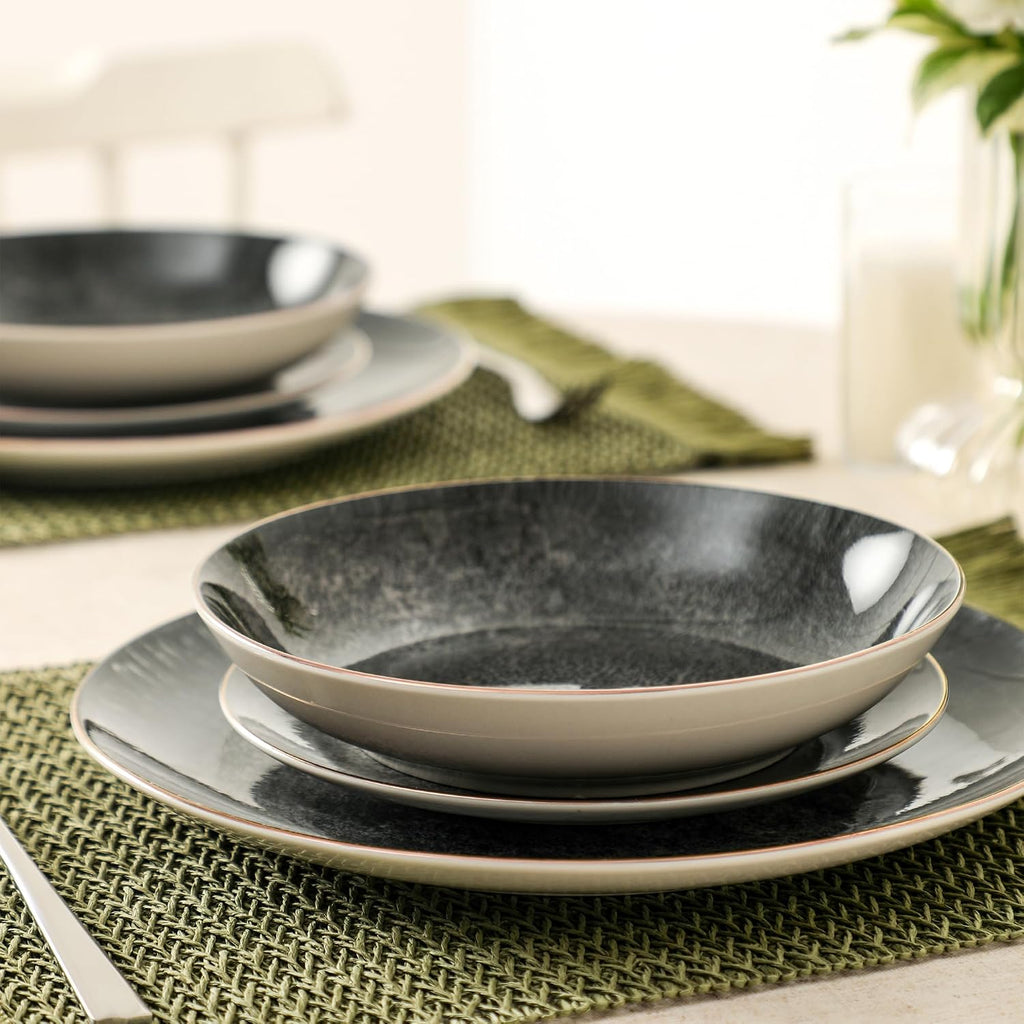 Christian Siriano Onyx 24-Piece Dinnerware Set Porcelain, Plates and Bowls Set, Hand Wash Dish, Dish Set for 8, Black and Gold