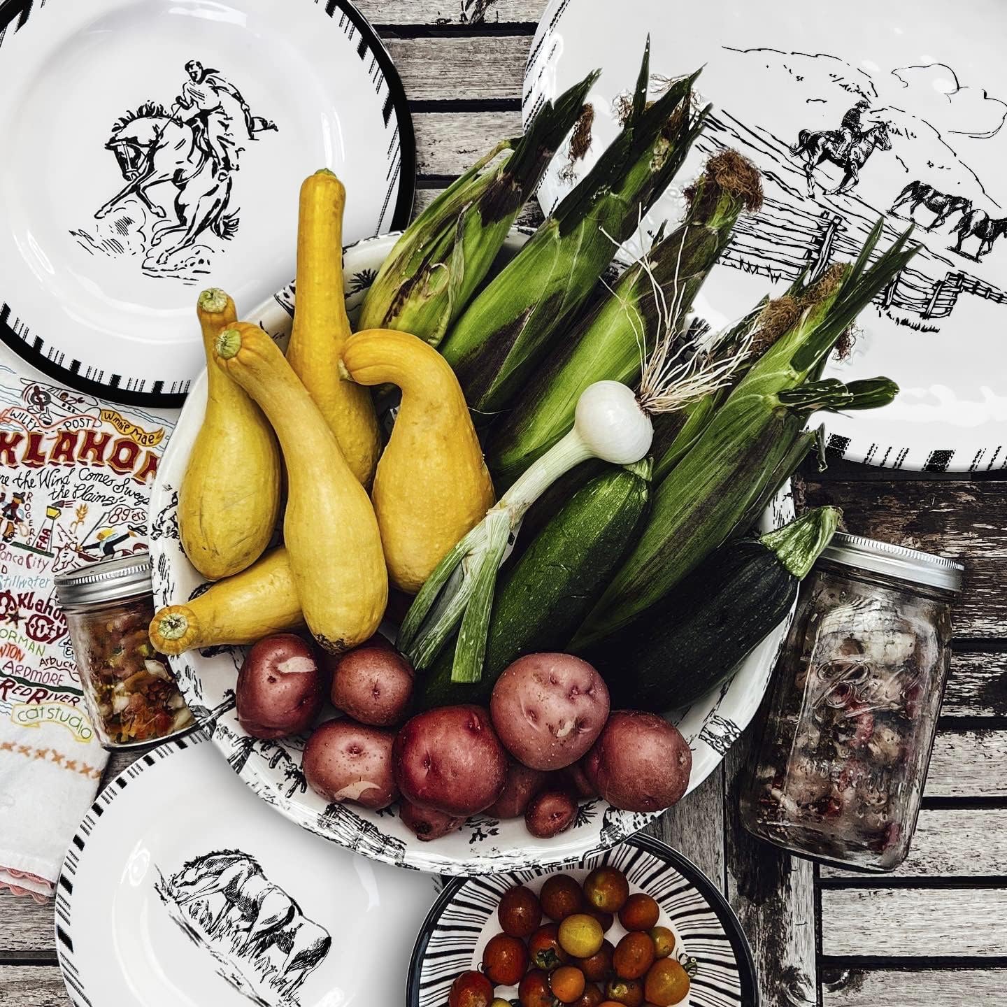Paseo Road Ranch Life 14 Piece Melamine Plastic Dinnerware Set with Plates, Bowls and Serving Platter, Black and White, Southwestern Rustic Cabin Lodge Farmhouse Style