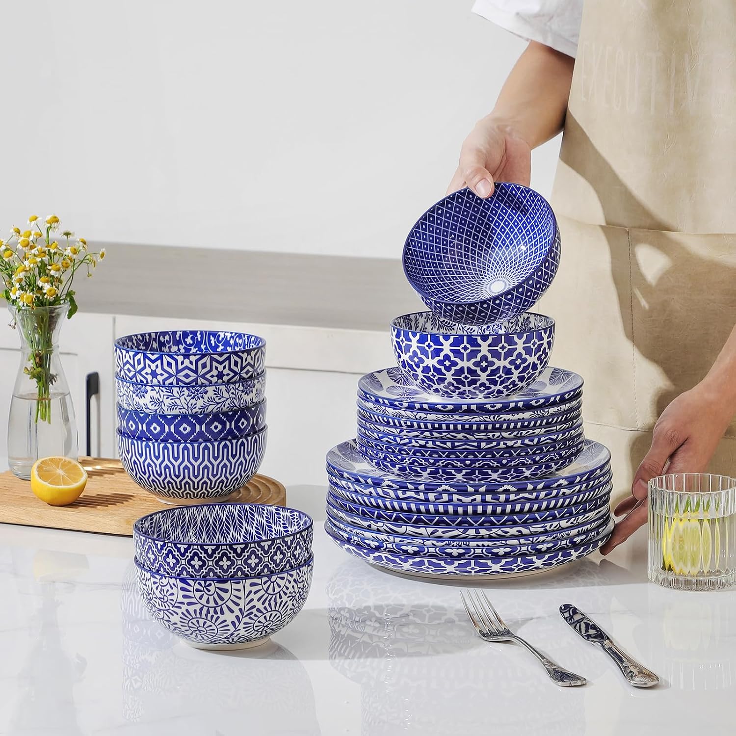 Selamica Ceramic Plates and Bowls Sets,24 Pieces Dinnerware Sets for 8,Scratch Resistant Dish Set for family gathering,Dishwasher & Microwave Safe, Vintage Blue