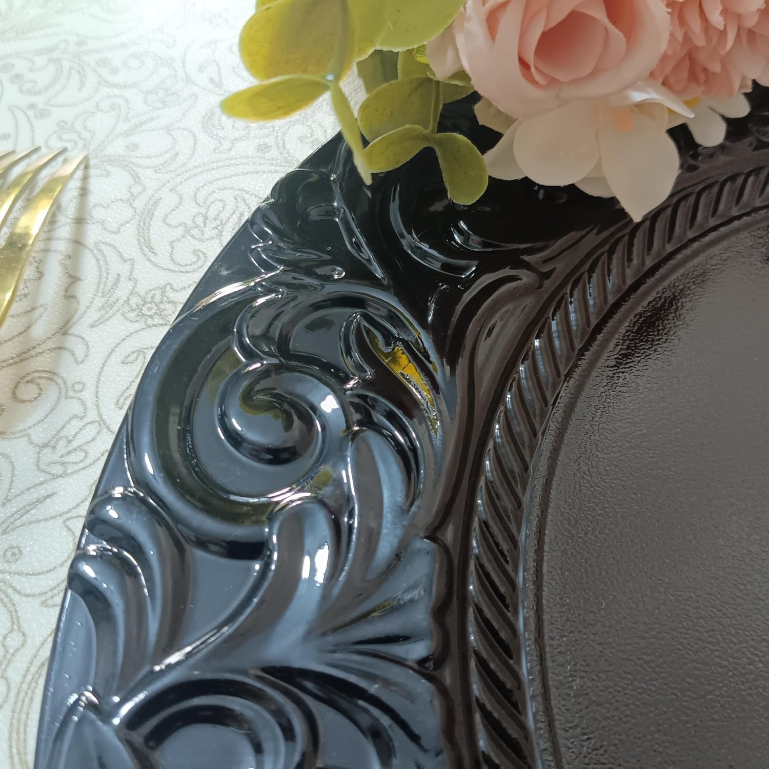 13' Elegant Charger Plate Durable Plastic Dinner Plates Set - 6/50/100 PCS Retro European Style in Gold, Silver, Black & Clear for Wedding, Party, Christmas Table Decoration