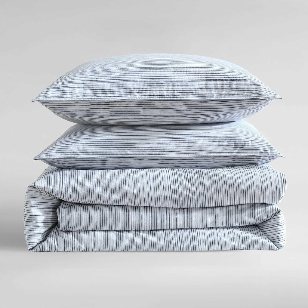 Calvin Klein - Queen Comforter Set, Crisp & Tailored Cooling Bedding w/a Naturally Smooth Cotton Percale Lightweight Feel – 3 Piece Bed Set with Matching Pillowcases (Wavy Striped Blue)