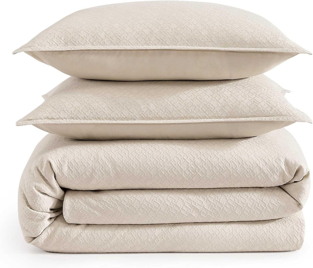 Tommy Hilfiger - Comforter Set, Luxuriously Soft Cotton Matelassé Bedding with Matching Shams, Textured Design (Monogram Beige, Full/Queen)