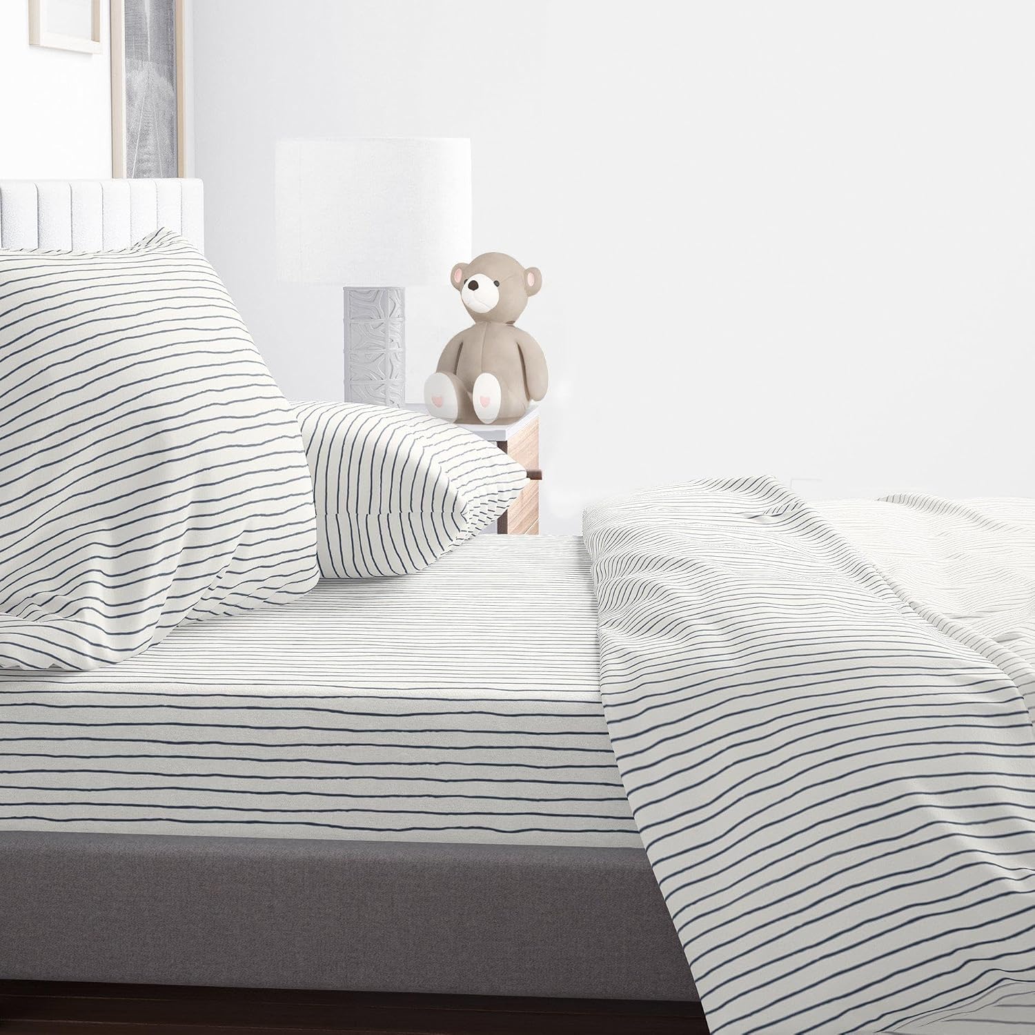 MakeMake Organics Organic Sheets (4 Piece) GOTS Certified Organic Cotton Queen Sheets Set Dreamy Soft Fitted Sheet Flat Sheet 2 Pillow Cases Kids Room (Queen, Blue Stripes)