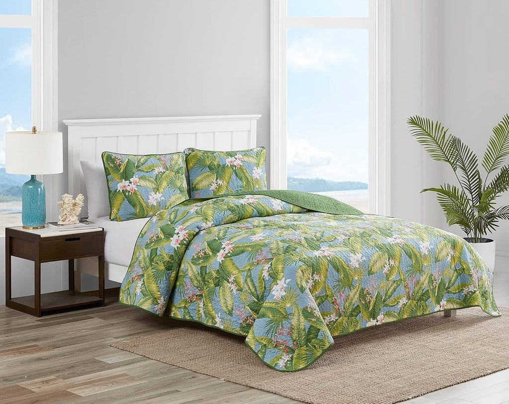 Tommy Bahama Quilt Set Reversible Cotton Bedding with Matching Shams, Lightweight Home Decor for All Seasons, Sky