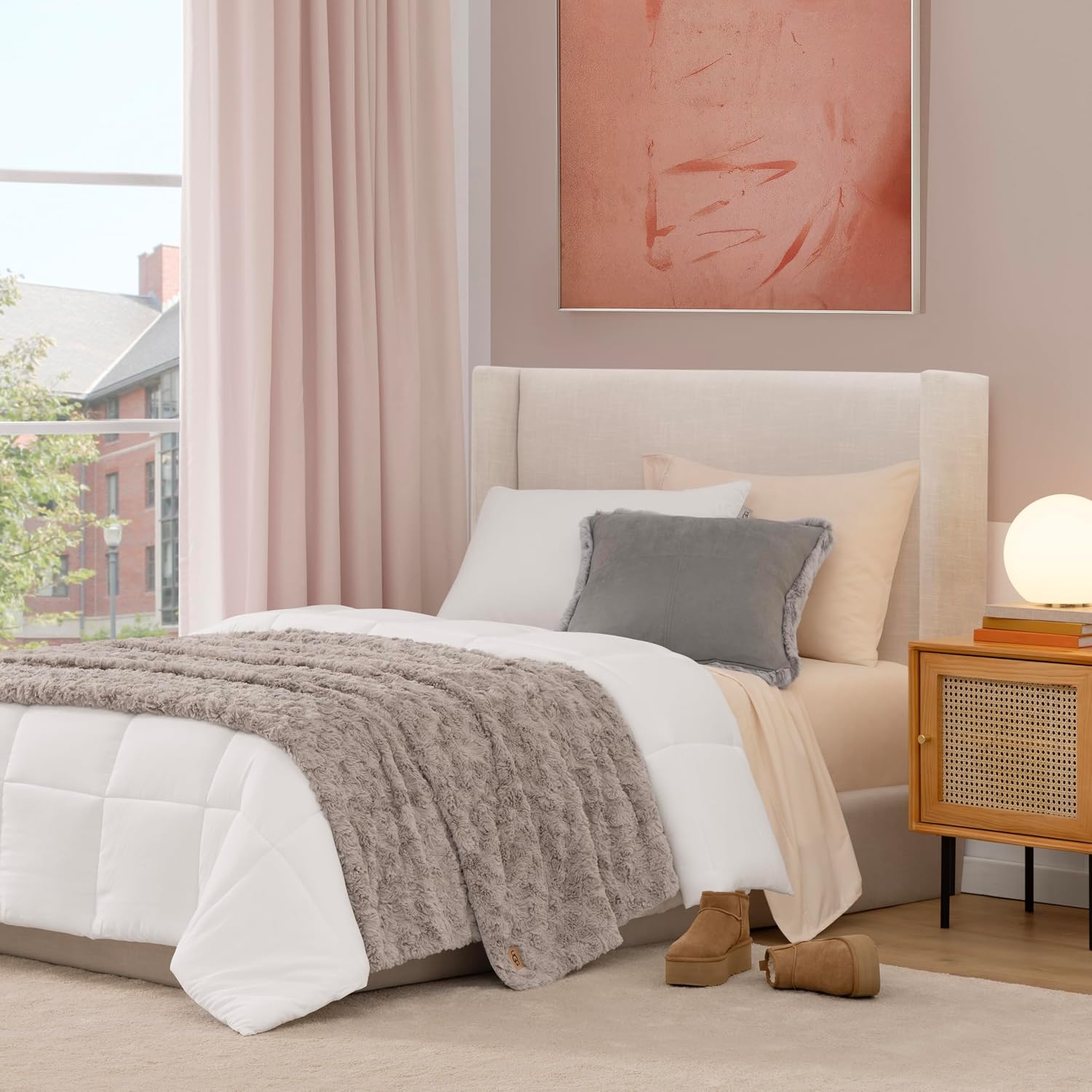 UGG Adalee Faux Fur Twin Size Blanket, Warm Cozy Blanket, Extra Large Throw for Sofa, Washable Bedding for Twin XL Size Bed, Cute Room Decor, 66' x 90', Oyster Brown