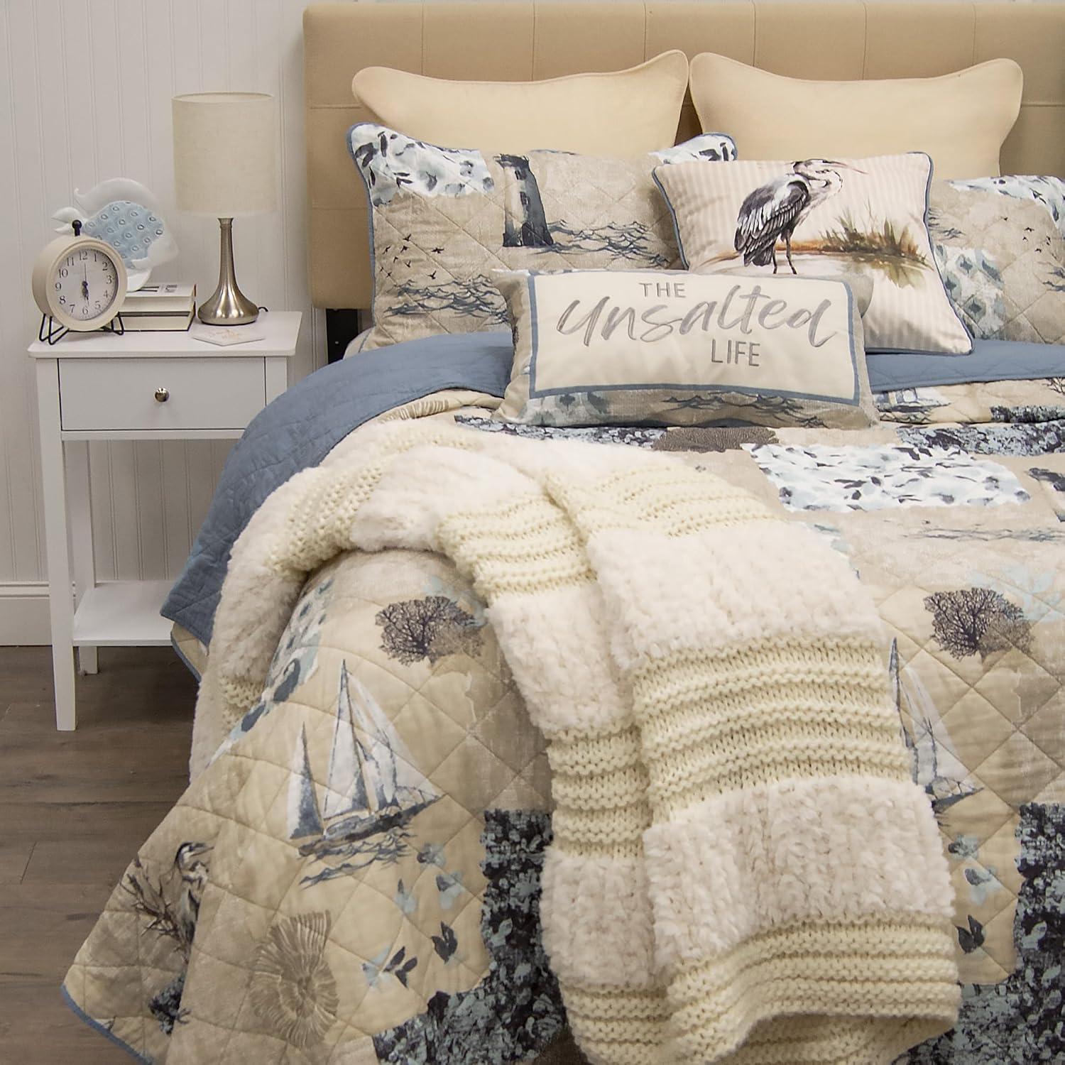 Donna Sharp Seascape-King Quilt Set, Measures 110 x 90, Includes 1 Quilt and 2 King Shams, Machine Washable