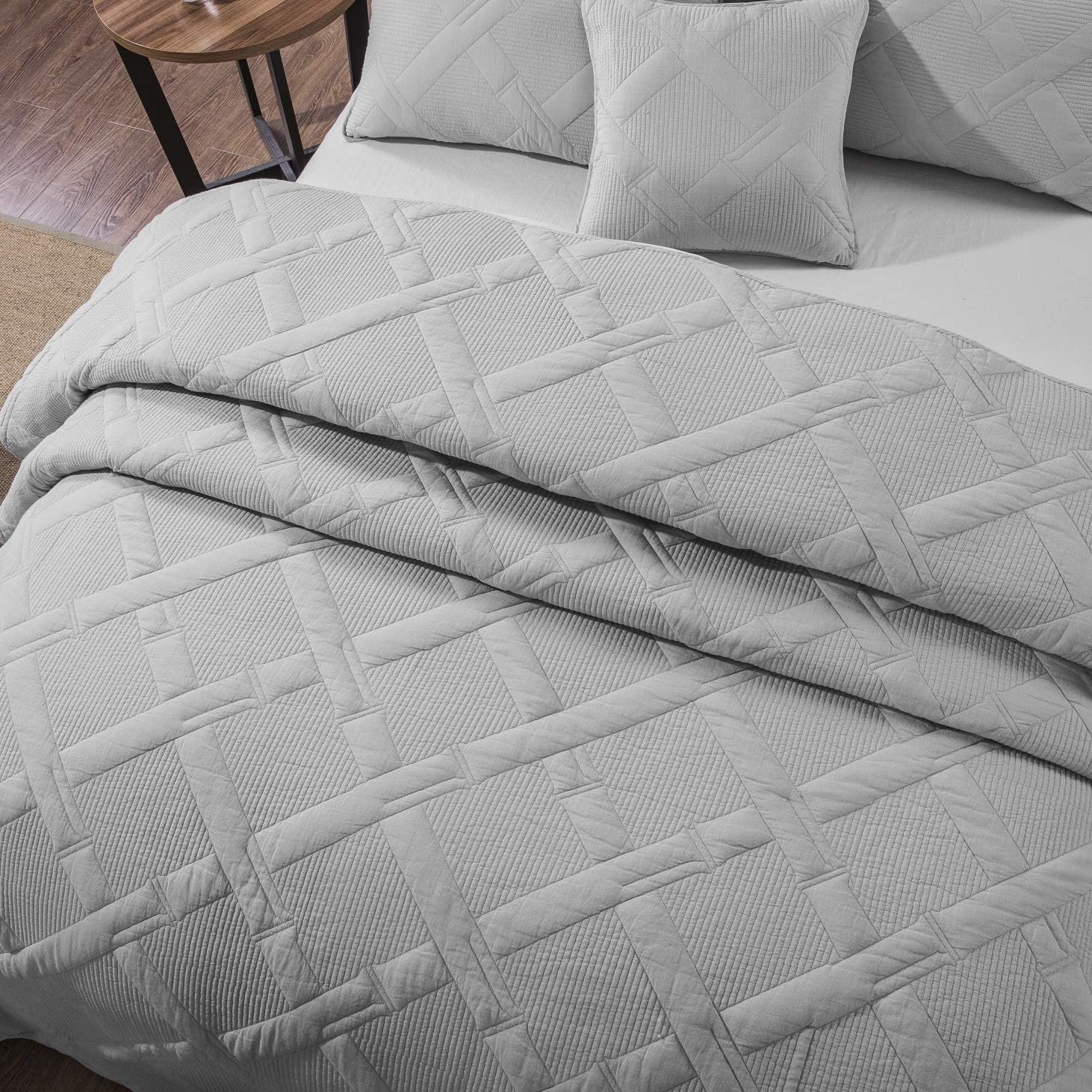 Tache Solid Light Grey Silver Soothing Pastel Soft Cotton Geometric Diamond Stitch Pattern Lightweight Quilted Bedspread 3 Piece Set, Queen