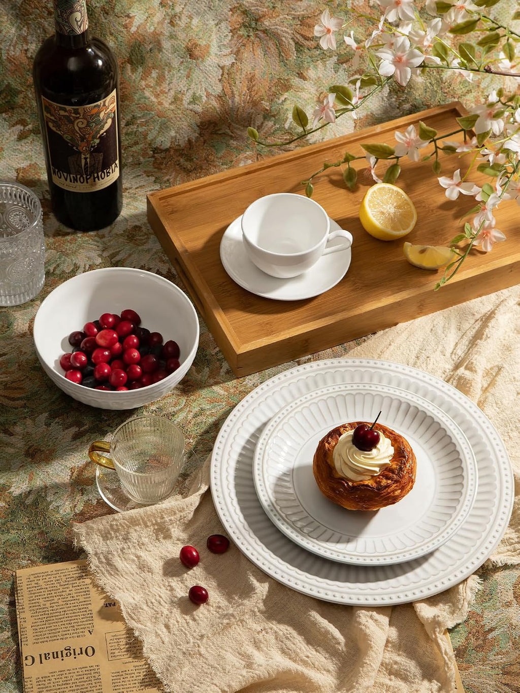 Famiware Garden 24-Piece Embossed Plates and Bowls Sets, Stoneware Reactive Glaze Dishes Dinnerware Set, Modern Rustic, Chip & Scratch Resistant, Microwave & Dishwasher Safe, Service for 8, White