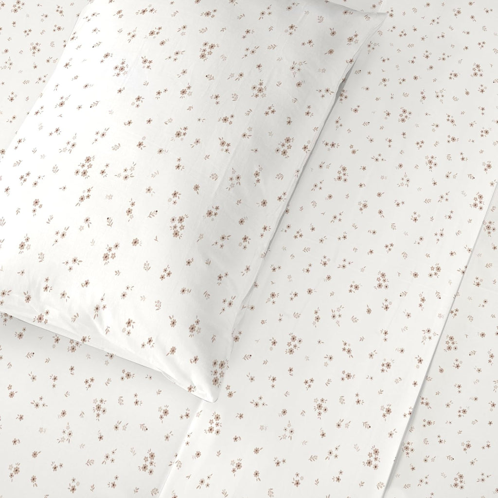 MakeMake Organics Organic Queen Sheet Set GOTS Certified Organic Cotton Sheets Queen Bed Fitted Sheet Flat Sheet Pillowcases Set - Ultra Soft Non Toxic Breathable Ditsy Flowers Peach (Queen, Bloom)