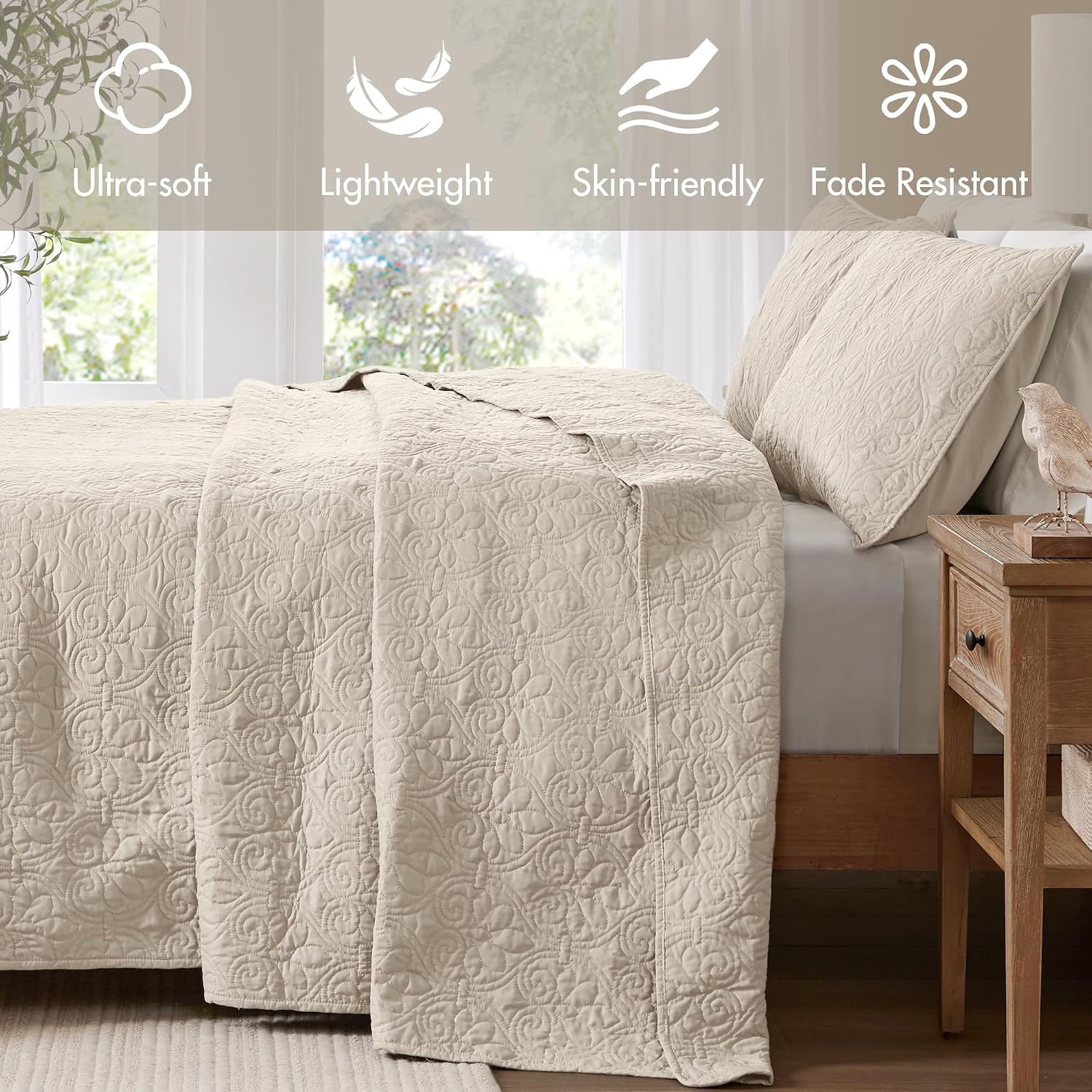 Madison Park Quebec King Size Quilt Bedding Set - Cream , Damask – 3 Piece Bedding Quilt Coverlets – Ultra Soft Microfiber Bed Quilts Quilted Coverlet