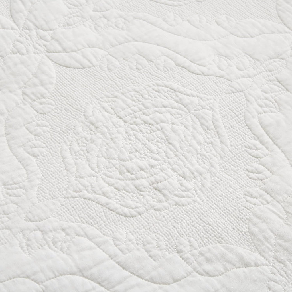 Tache Cotton Damask Paisley Vanilla Cream Ivory Elegant Matelassé Embroidered Lightweight Coverlet Quilt 3 Piece Set, King