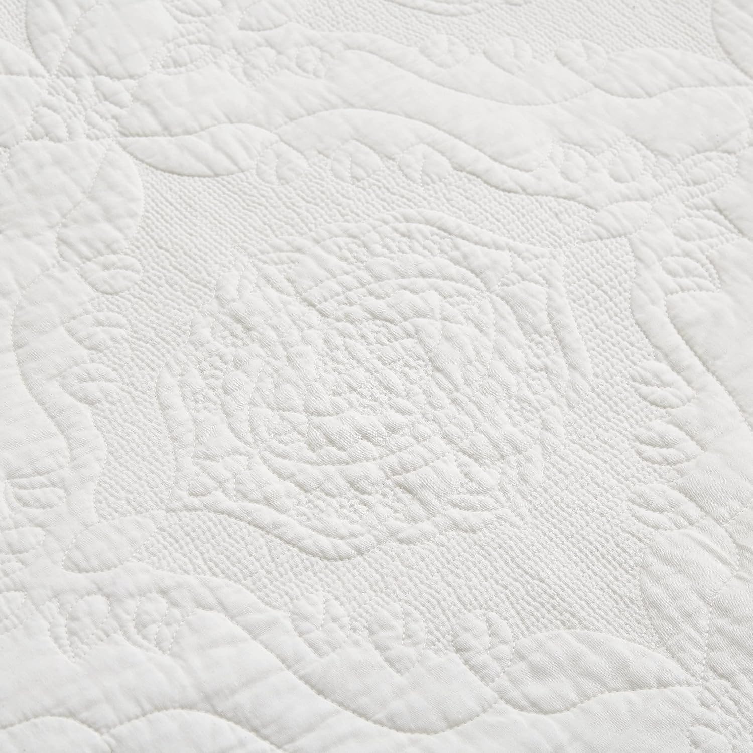 Tache Cotton Damask Paisley Vanilla Cream Ivory Elegant Matelassé Embroidered Lightweight Coverlet Quilt 3 Piece Set, King