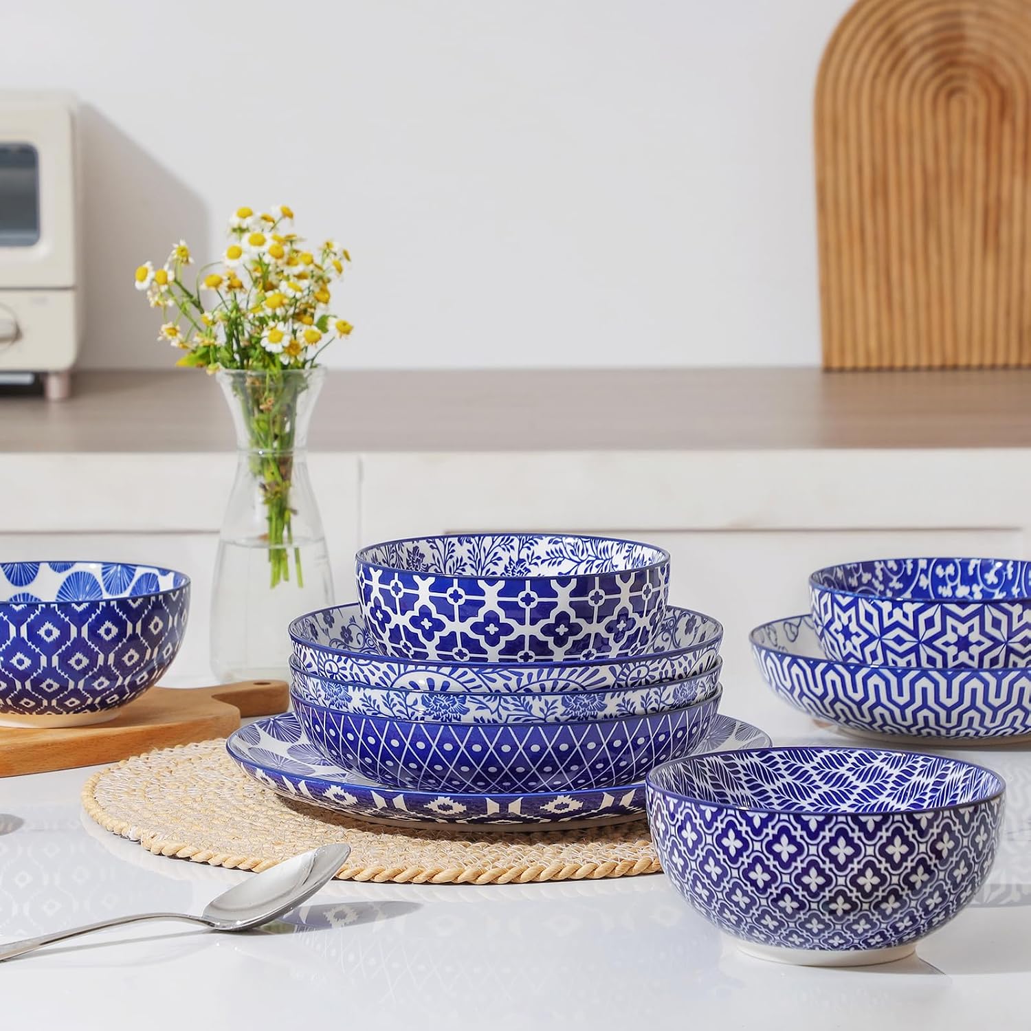 Selamica Ceramic Plates and Bowls Sets,32 Pieces Dinnerware Sets for 8,Scratch Resistant Dish Set for family gathering,Dishwasher & Microwave Safe, Vintage Blue