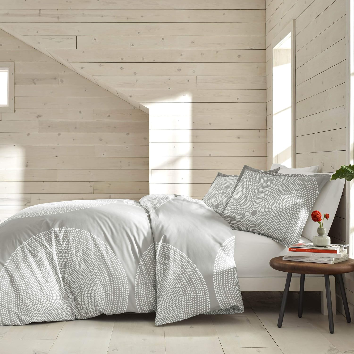 Marimekko - Queen Duvet Cover Set, Smooth Cotton Percale Bedding with Matching Shams, Lightweight Home Decor (Fokus Grey, Queen)