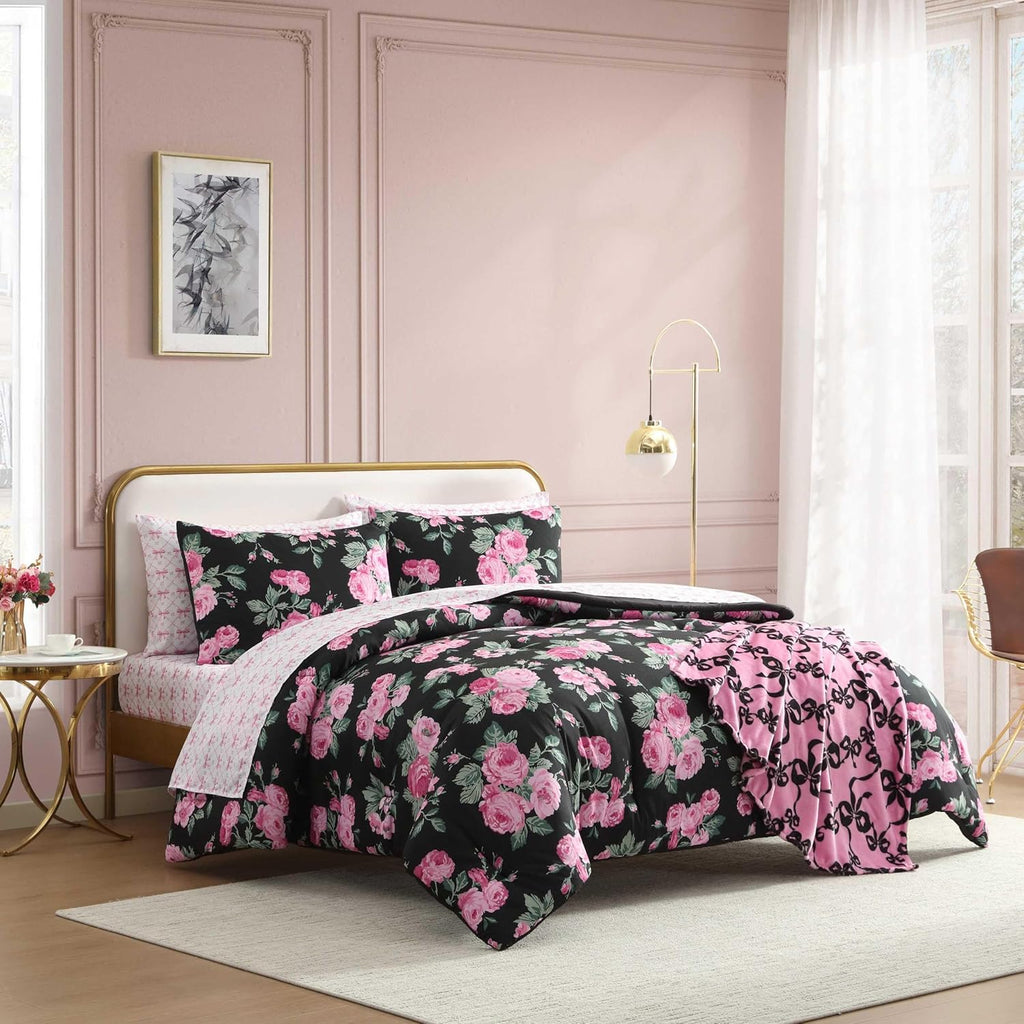 Betsey Johnson - Queen Bedding Set, Wrinkle-Resistant 8 Piece Bed Set, Ultra-Soft Comforter w/Matching Bed Sheets, Pillowcases & Throw Blanket, Lightweight for All-Season Comfort (Garden Floral Pink)
