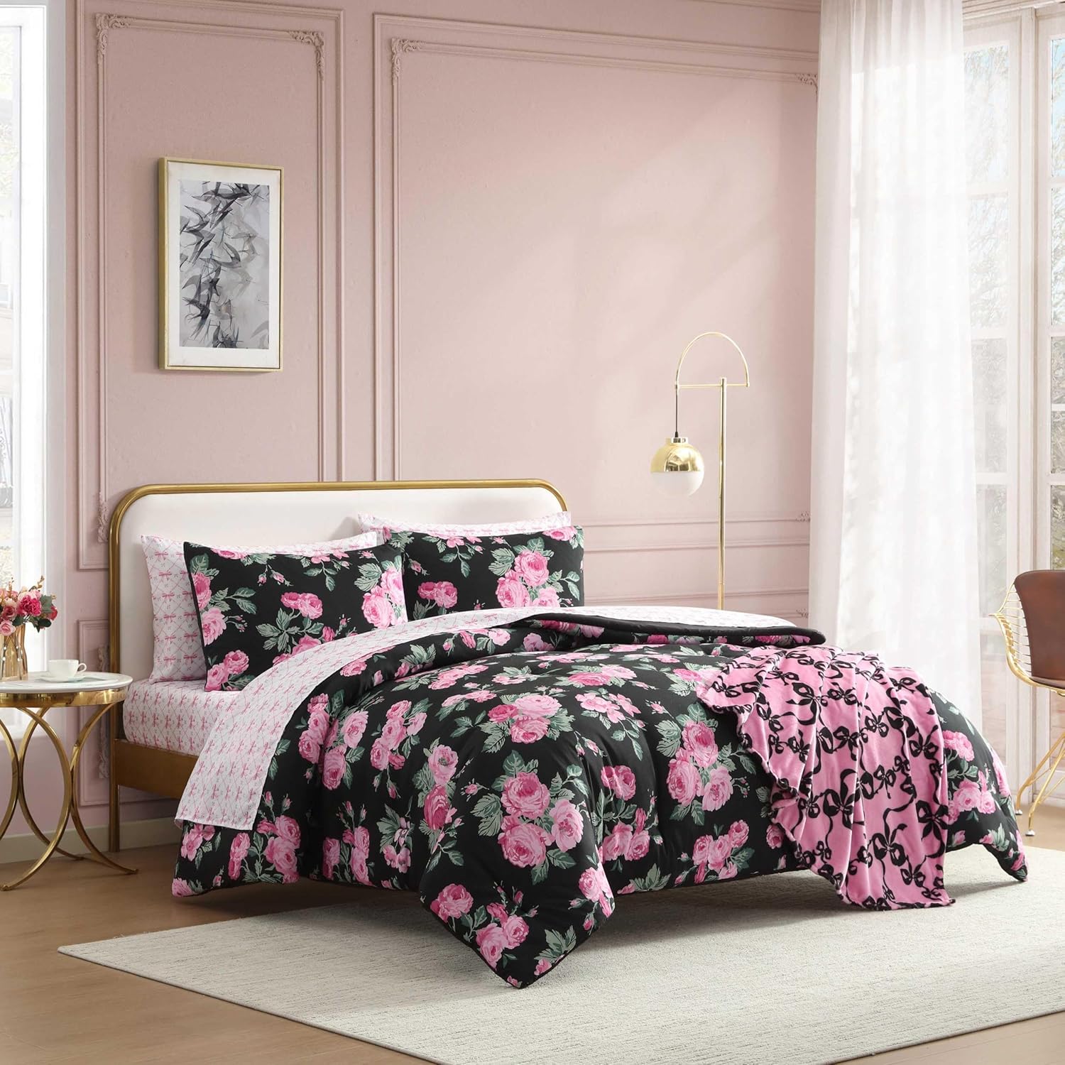Betsey Johnson - Queen Bedding Set, Wrinkle-Resistant 8 Piece Bed Set, Ultra-Soft Comforter w/Matching Bed Sheets, Pillowcases & Throw Blanket, Lightweight for All-Season Comfort (Garden Floral Pink)