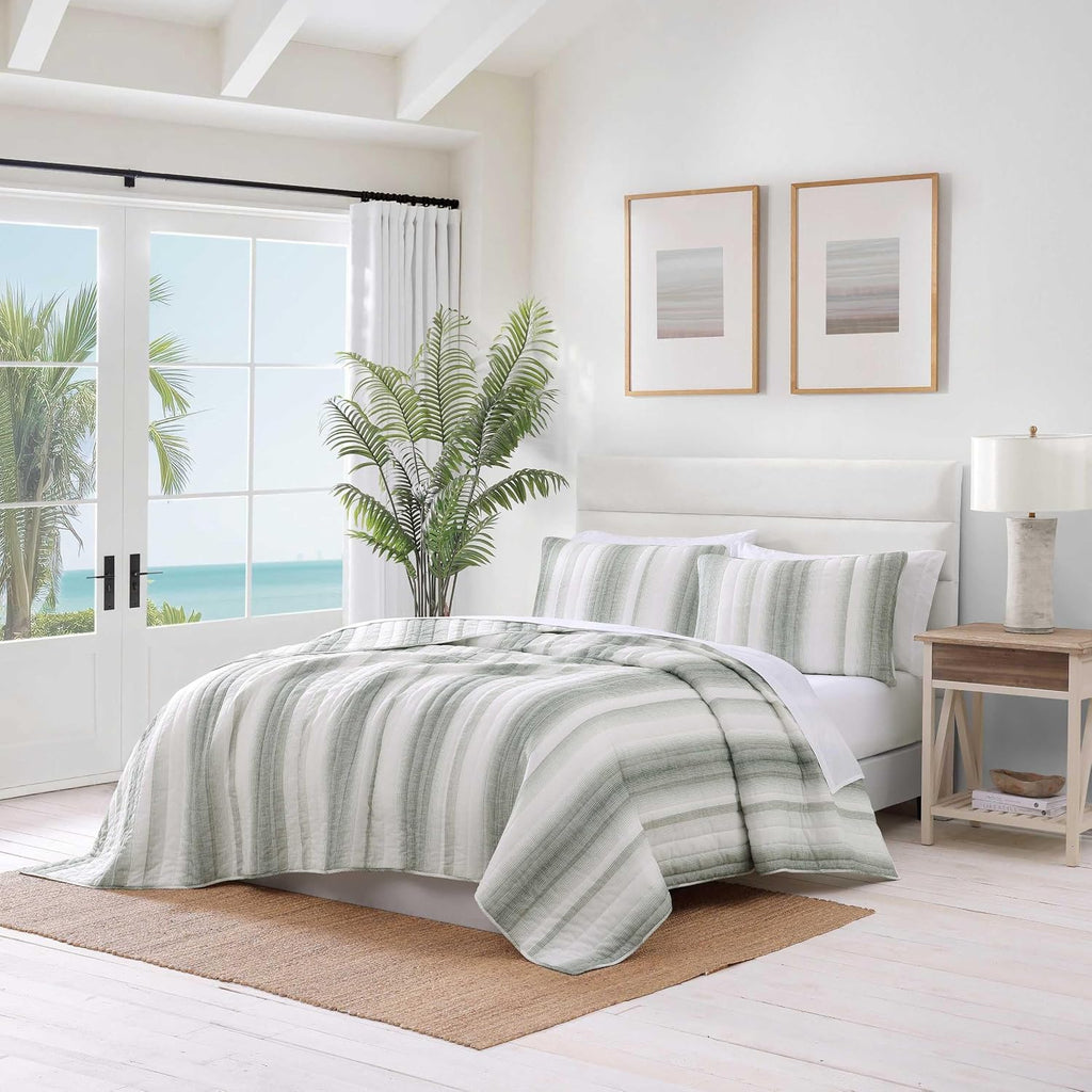 Tommy Bahama - Quilt Set, Luxuriously Soft Textured Bedding with Matching Shams, Striped Design, Modern Home Essentials (La Prisma Green, Full/Queen)
