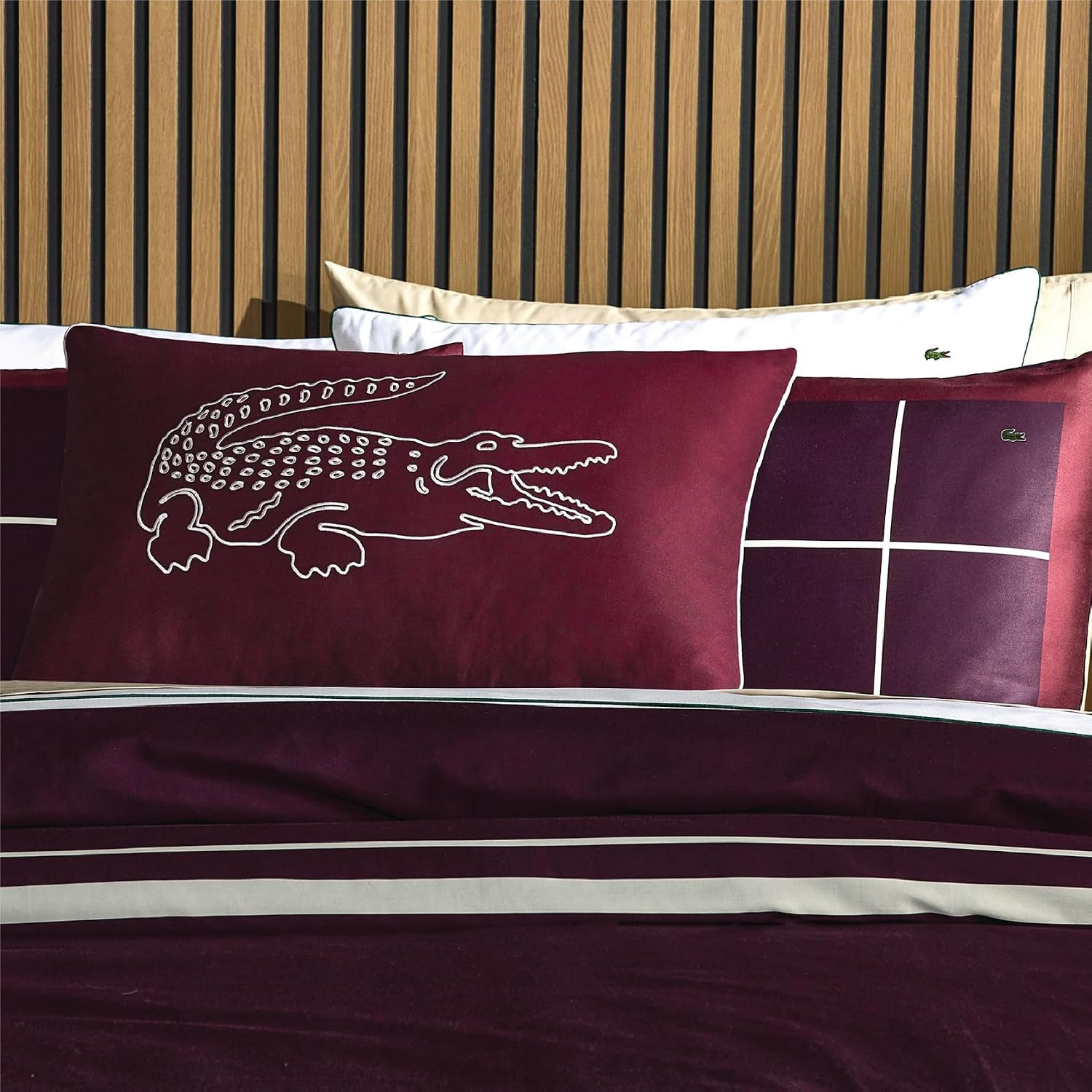 Lacoste Playful Checks Cotton Sateen 300-Thread Count Comforter Set – Medium Warmth, Oeko Tex Certified, Machine Washable, Burgundy, King