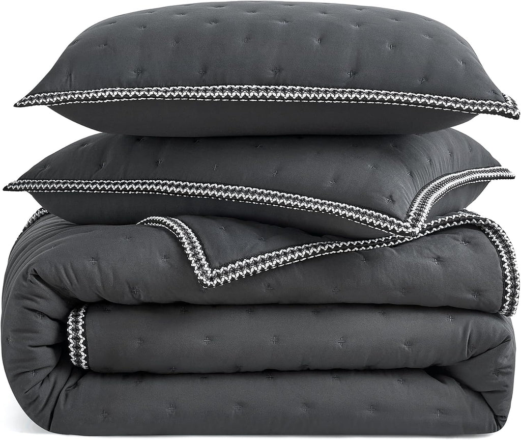 UGG Braid King Size Quilt Set – 3 Piece King Quilt Bedding Set with 2 Shams, Soft Lightweight Bedspread Coverlet for Home & Bedroom, Black Ink (Devon)