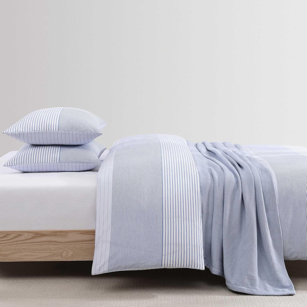 Tommy Hilfiger - Full/Queen Comforter Set, Super Soft Bedding with Matching Sham, Breathable Bed Essentials (Modern Stripe White, Full/Queen)