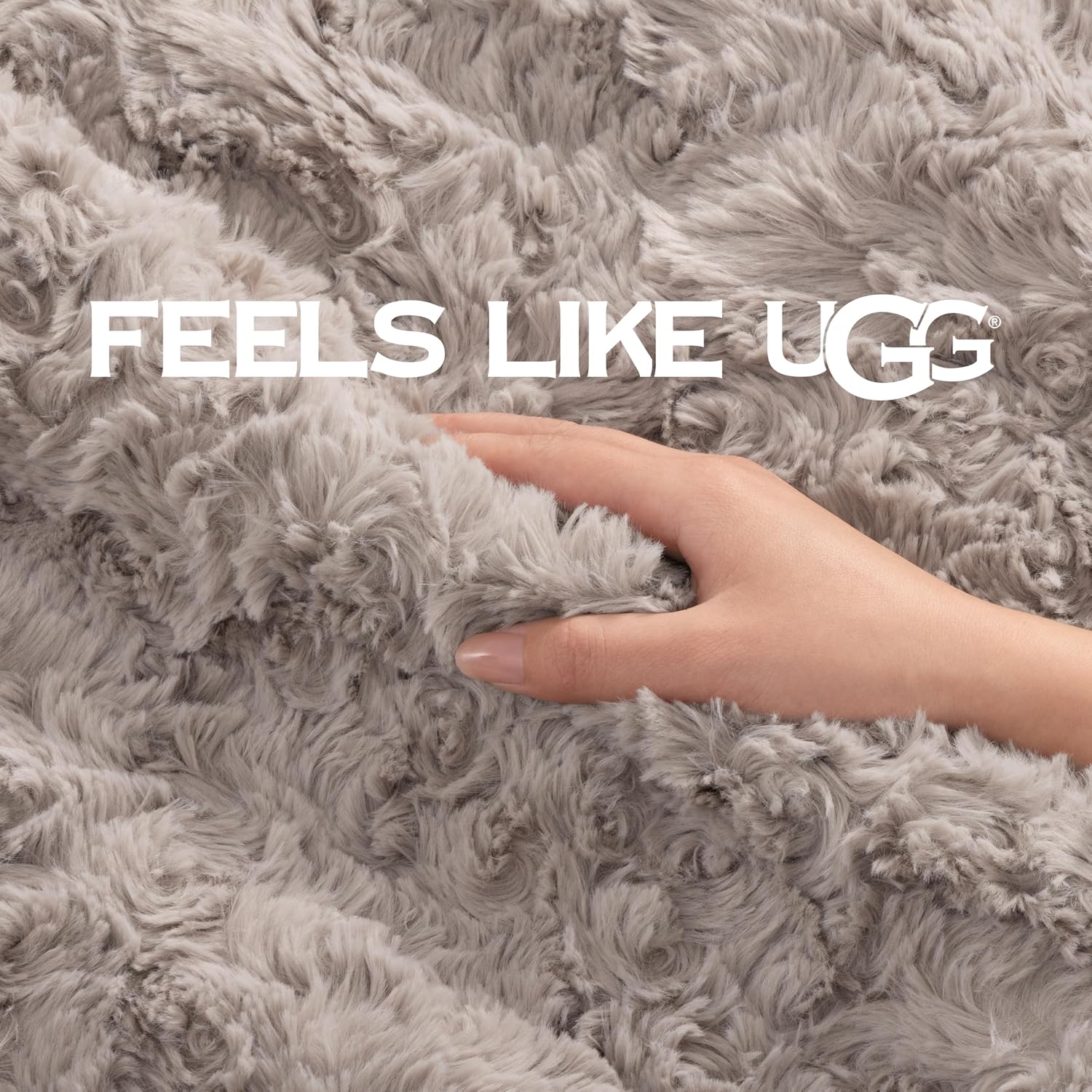 UGG Adalee Faux Fur King Blanket for Bed, Double-Sided Soft Blanket, Warm Large Throw for Couch, Washable California King Bedding, Luxury Bedroom Decor, 110' x 90', Oyster Brown
