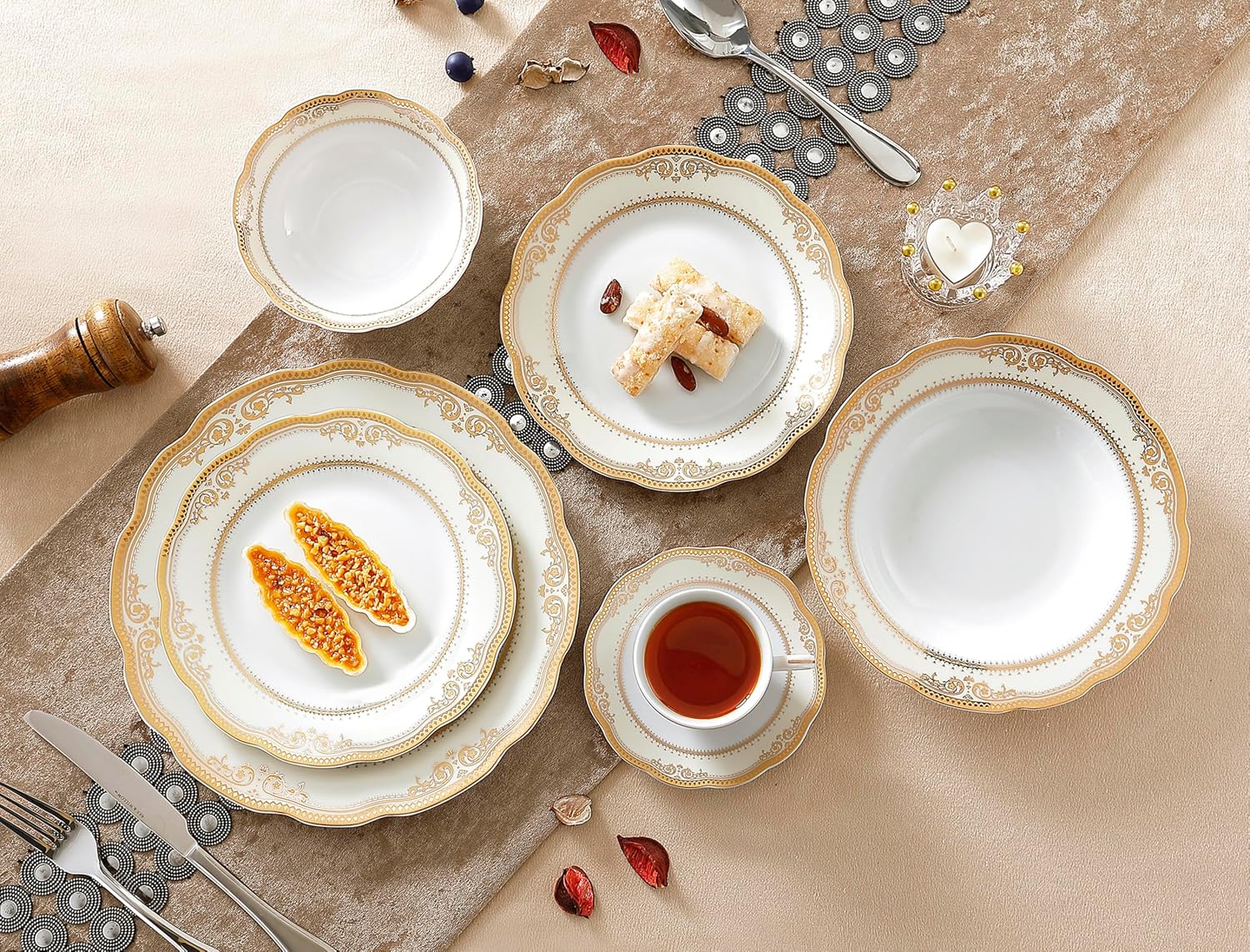 Lorenzo Import Isabella 57-Piece Wavy Porcelain Dinnerware Set